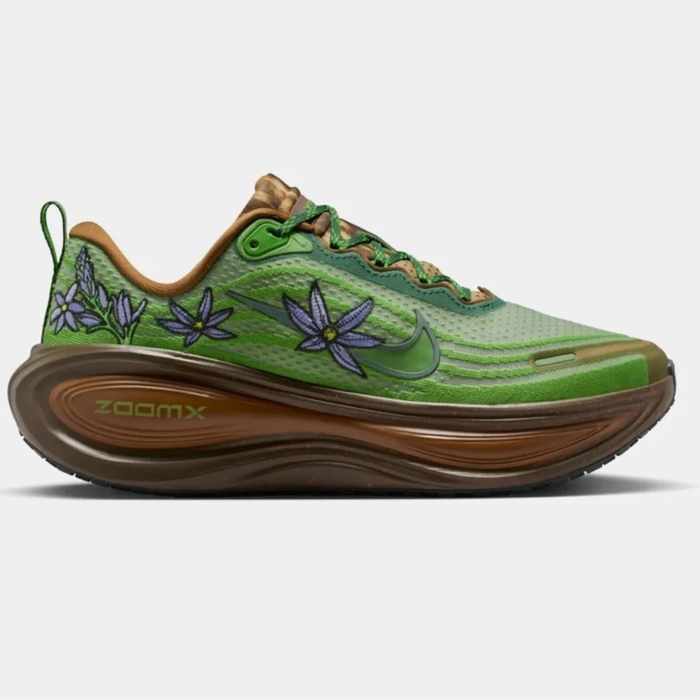 Sold Out! Women's Nike Vomero Plus Molly Sz 8 - Picture 1 of 7
